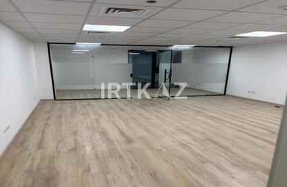 Office Space - Studio - 1 Bathroom for rent in Hyde Park Business District Mall - South Teseen St. - The 5th Settlement - New Cairo City - Cairo