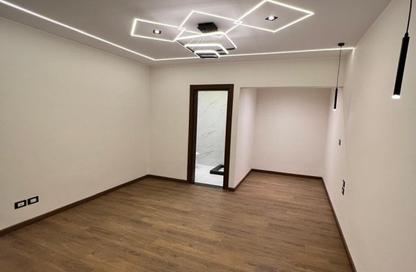 Apartment - 3 Bedrooms - 2 Bathrooms for sale in Al Rehab - New Cairo City - Cairo