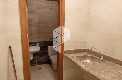 مساحات مكتبية - استوديو - 1 حمام للايجار في الطريق الدائري (طريق المريوطيه) - وراق العرب - الوراق - الجيزة