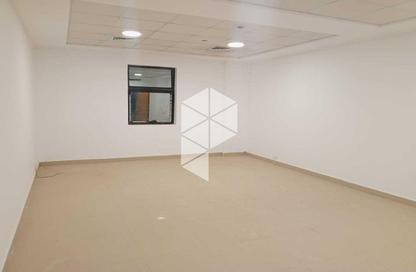 Office Space - 2 Bedrooms - 1 Bathroom for rent in Ring Road - Warraq Al Arab - Al Warraq - Giza
