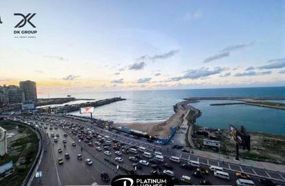 شقة - 4 غرف نوم - 5 حمامات للبيع في زيزينيا - حي شرق - الاسكندرية