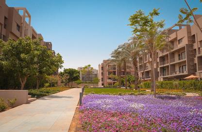 Apartment - 3 Bedrooms - 3 Bathrooms for sale in Moon Residences - Fifth Square - The 5th Settlement - New Cairo City - Cairo