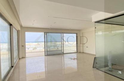 Townhouse - 2 Bedrooms - 3 Bathrooms for sale in Direction White - Ras Al Hekma - North Coast Townhouse - 2 Bedrooms - 3 Bathrooms for sale in Direction White - Ras Al Hekma - North Coast
