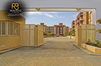 Apartment - 3 - 2 for sale in 6 October Compounds - 6 October City - Giza