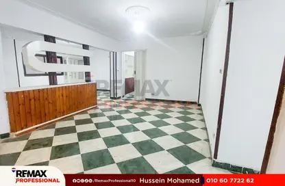 Apartment - 3 Bedrooms - 1 Bathroom for sale in Dawaran Gehan - Sidi Beshr - Hay Awal El Montazah - Alexandria