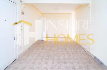 Apartment - 2 Bedrooms - 1 Bathroom for sale in Sidi Gaber - Hay Sharq - Alexandria