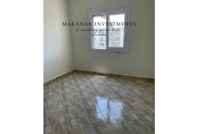 8608848 - Property Image 2