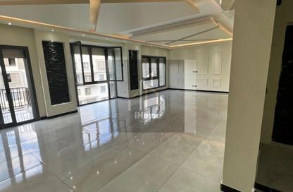 Duplex - 3 Bedrooms - 4 Bathrooms for rent in Eastown - 5th Settlement Compounds - The 5th Settlement - New Cairo City - Cairo