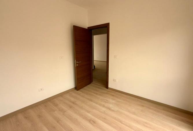 98823180 - Property Image 2