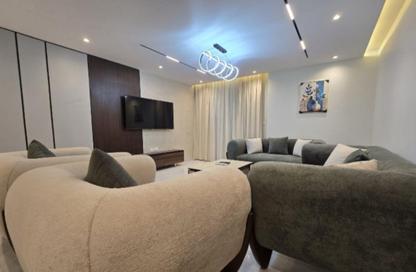 Apartment - 3 Bedrooms - 3 Bathrooms for rent in Moez Al Dawla St. - 6th Zone - Nasr City - Cairo