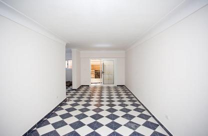 Apartment - 4 Bedrooms - 1 Bathroom for sale in Bolkly - Hay Sharq - Alexandria