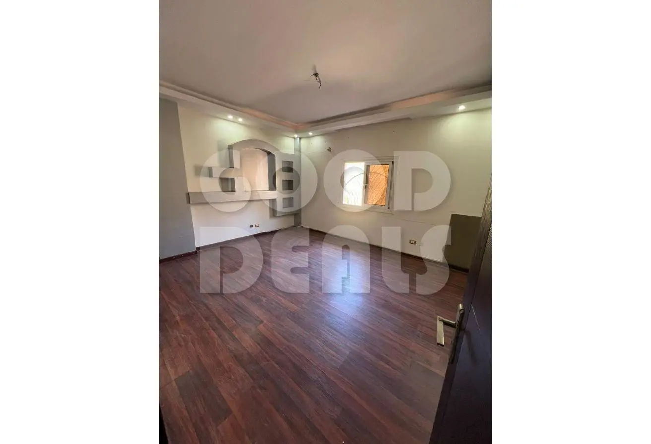83676502 - Property Main Image