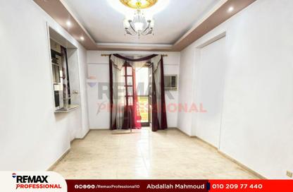 Apartment - 5 Bedrooms - 2 Bathrooms for sale in Port Said St. - El Shatby - Hay Wasat - Alexandria