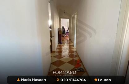 شقة - 3 غرف نوم - 1 حمام للبيع في شارع أبو قير - لوران - حي شرق - الاسكندرية