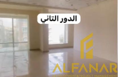 بناية كاملة - استوديو - 6 حمامات للبيع في شارع الشباب - التجمع الثالث - مدينة القاهرة الجديدة - القاهرة