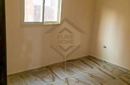 شقة - 3 غرف نوم - 1 حمام للبيع في شارع علي الاسكندراني - محرم بك - حي وسط - الاسكندرية