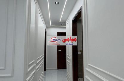 Apartment - 4 Bedrooms - 3 Bathrooms for sale in Zahraa El Maadi - Hay El Maadi - Cairo