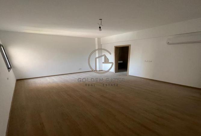 96579858 - Property Image 3