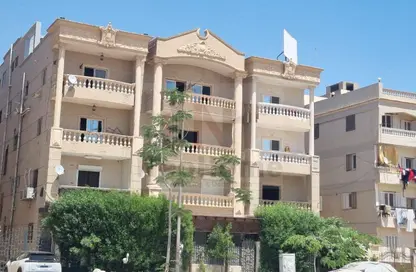 Duplex - 3 Bedrooms - 2 Bathrooms for rent in 1st Neighborhood - 3rd Area - Shorouk City - Cairo