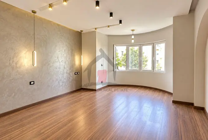 120353472 - Property Image 2