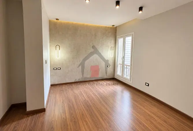 120353472 - Property Image 3