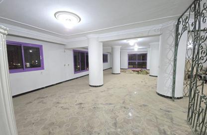 Apartment - 4 Bedrooms - 3 Bathrooms for sale in Al Nasr Road - 1st Zone - Nasr City - Cairo