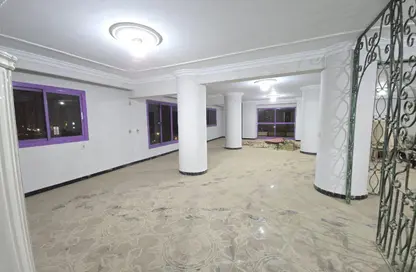 شقة - 4 غرف نوم - 3 حمامات للبيع في طريق النصر - المنطقة الأولى - مدينة نصر - القاهرة