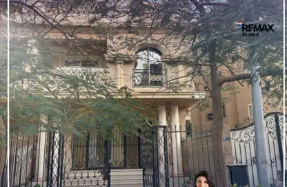 شقة - 3 غرف نوم - 2 حمامات للبيع في الحي المتميز - مدينة 6 أكتوبر - الجيزة شقة - 3 غرف نوم - 2 حمامات للبيع في الحي المتميز - مدينة 6 أكتوبر - الجيزة