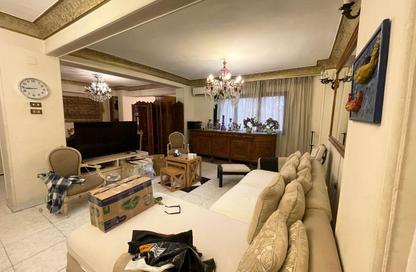 شقة - 3 غرف نوم - 2 حمامات للبيع في شارع سوريا - المهندسين - الجيزة