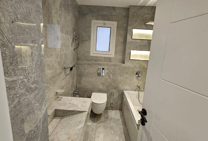 97437017 - Property Image 2