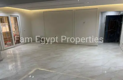 Apartment - 3 Bedrooms - 2 Bathrooms for sale in South Lotus - El Lotus - New Cairo City - Cairo