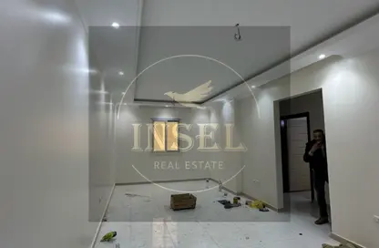 Apartment - 3 Bedrooms - 2 Bathrooms for rent in South Lotus - El Lotus - New Cairo City - Cairo