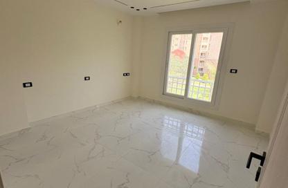 Apartment - 2 Bedrooms - 1 Bathroom for sale in B7 - Madinaty - Cairo