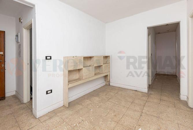 74308943 - Property Image 2