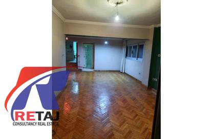 Apartment - 2 Bedrooms - 2 Bathrooms for sale in Hamouda Mahmoud St. - 8th Zone - Nasr City - Cairo