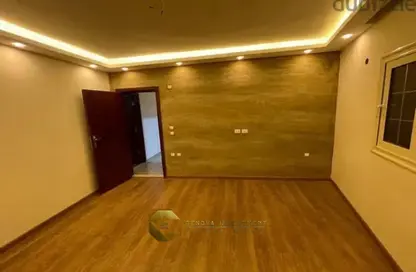 Apartment - 3 Bedrooms - 2 Bathrooms for sale in Al Mohandes Ahmed Kamal Hamdy St. - 16th District - Sheikh Zayed City - Giza