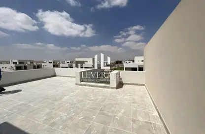 منزل مزدوج - 5 غرف نوم - 5 حمامات للايجار في كمبوند البروج - كمبوندات الشروق - مدينة الشروق - القاهرة