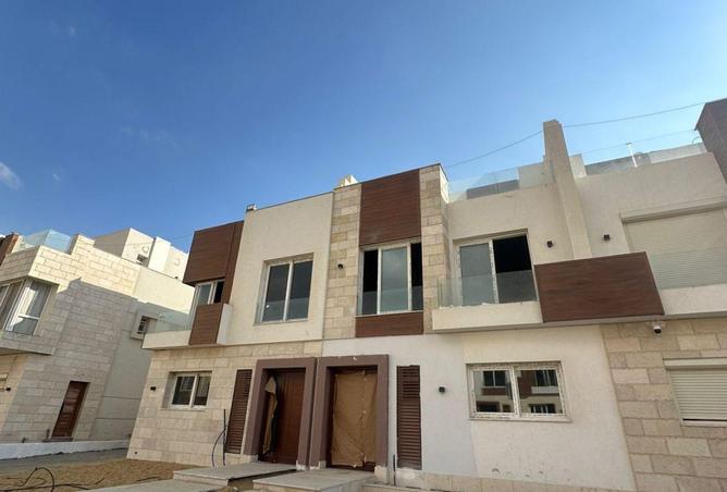 52444699 - Property Image 2