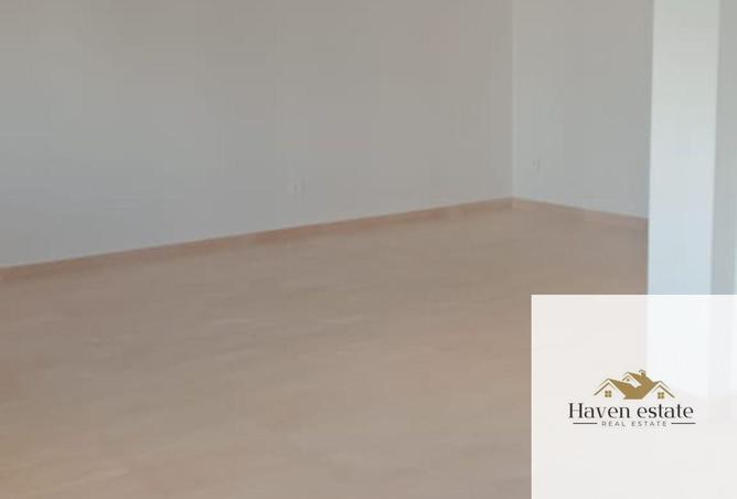 100921258 - Property Image 3