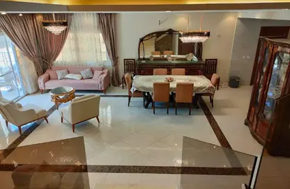 فيلا - 5 غرف نوم - 4 حمامات للبيع في پريڤادو - مدينتي - القاهرة