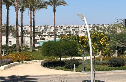Chalet - 2 Bedrooms - 2 Bathrooms for sale in Azha North - Ras Al Hekma - North Coast