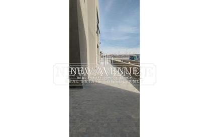 محل - استوديو - 2 حمامات للايجار في كمبوند فيلدج جاردن القطامية - كمبوندات التجمع الخامس - التجمع الخامس - مدينة القاهرة الجديدة - القاهرة