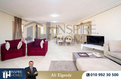 Apartment - 3 Bedrooms - 3 Bathrooms for sale in Laurent - Hay Sharq - Alexandria