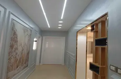 شقة - 3 غرف نوم - 2 حمامات للايجار في مدينة وصال - كمبوندات الشروق - مدينة الشروق - القاهرة