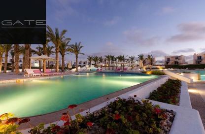Chalet - 2 Bedrooms - 2 Bathrooms for sale in Mountain View - Ras Al Hekma - North Coast