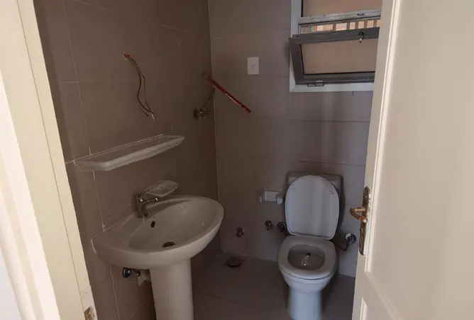 121653922 - Property Image 2