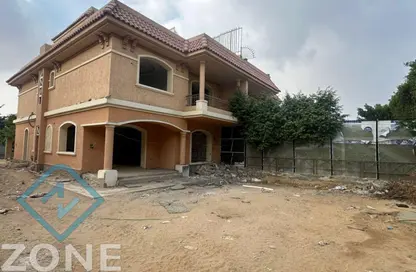 فيلا - 3 غرف نوم - 4 حمامات للبيع في پريڤادو - مدينتي - القاهرة