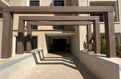 Apartment - 3 Bedrooms - 3 Bathrooms for sale in Village West - Sheikh Zayed Compounds - Sheikh Zayed City - Giza