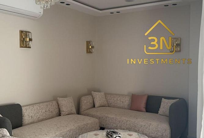 98831497 - Property Image 3
