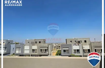 تاون هاوس - 3 غرف نوم - 2 حمامات للبيع في بيفرلي هيلز - كمبوندات الشيخ زايد - الشيخ زايد - الجيزة